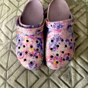 Crocs women’s Multicolor Clogs